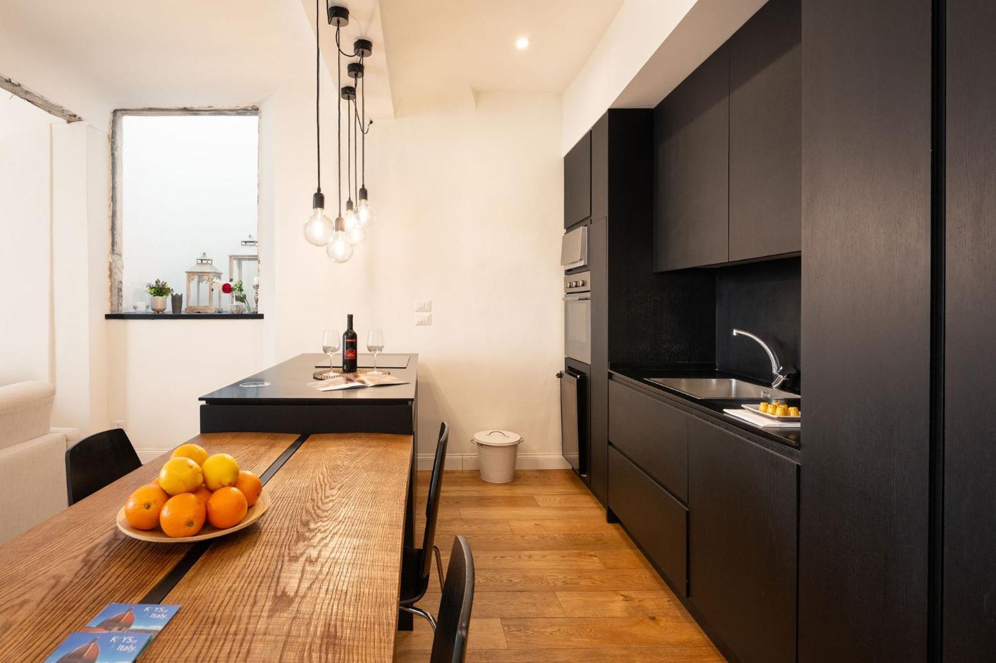Ta - One Bedroom Luxury Apartment In The Fashion District 피렌체 외부 사진